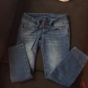 Wanna Berta butt capris